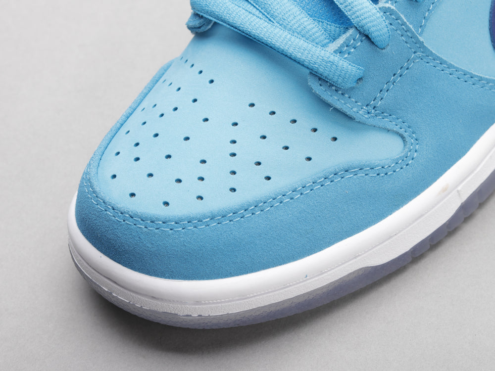 BL - NKE lake blue ice blue