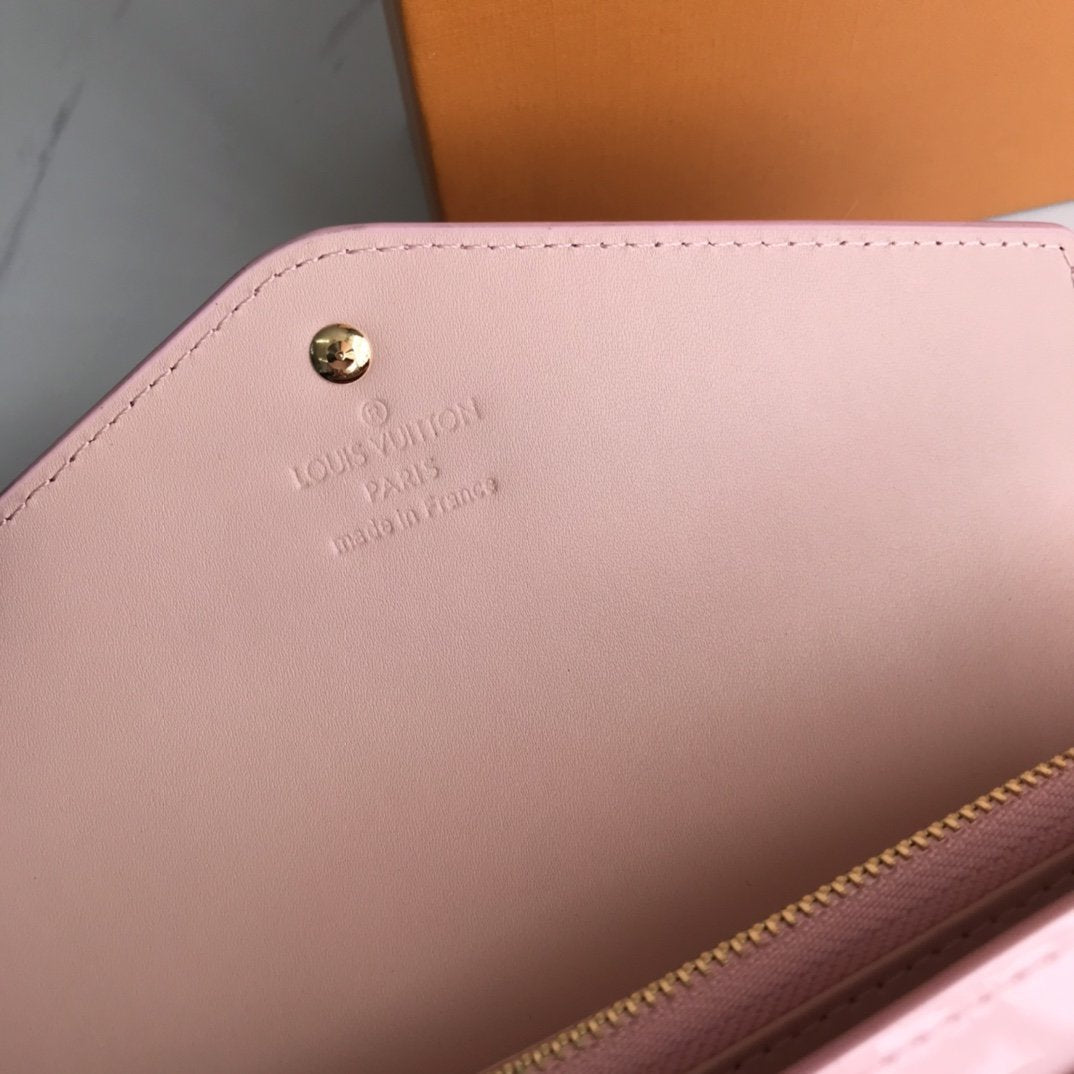 BL - High Quality Wallet LUV 005