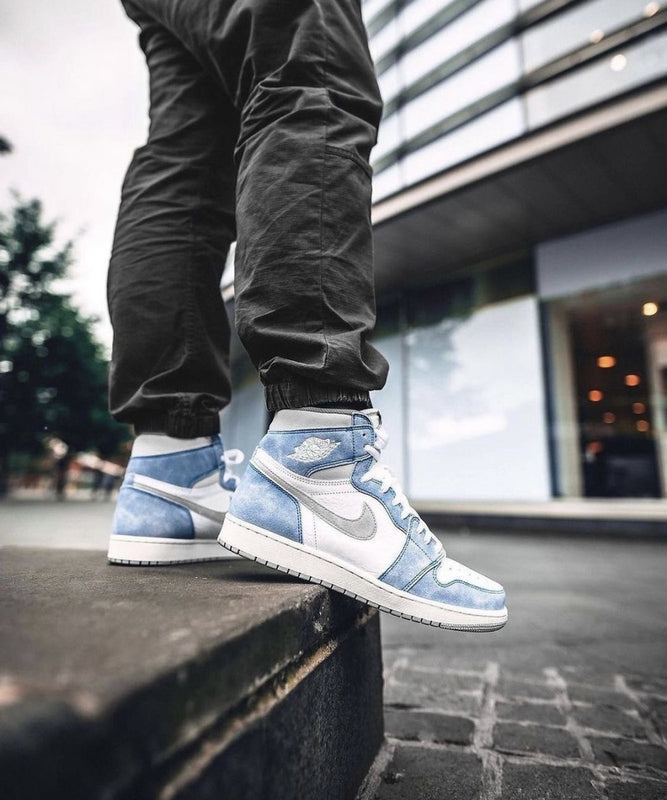 BL - AJ1 High Washed Blue