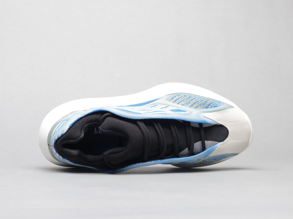 BL - Yzy 700 Arzareth Sneaker