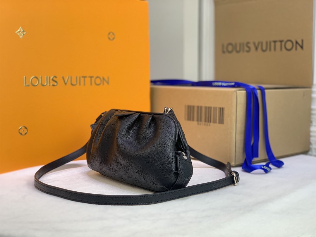 BL - High Quality Bags LUV 093