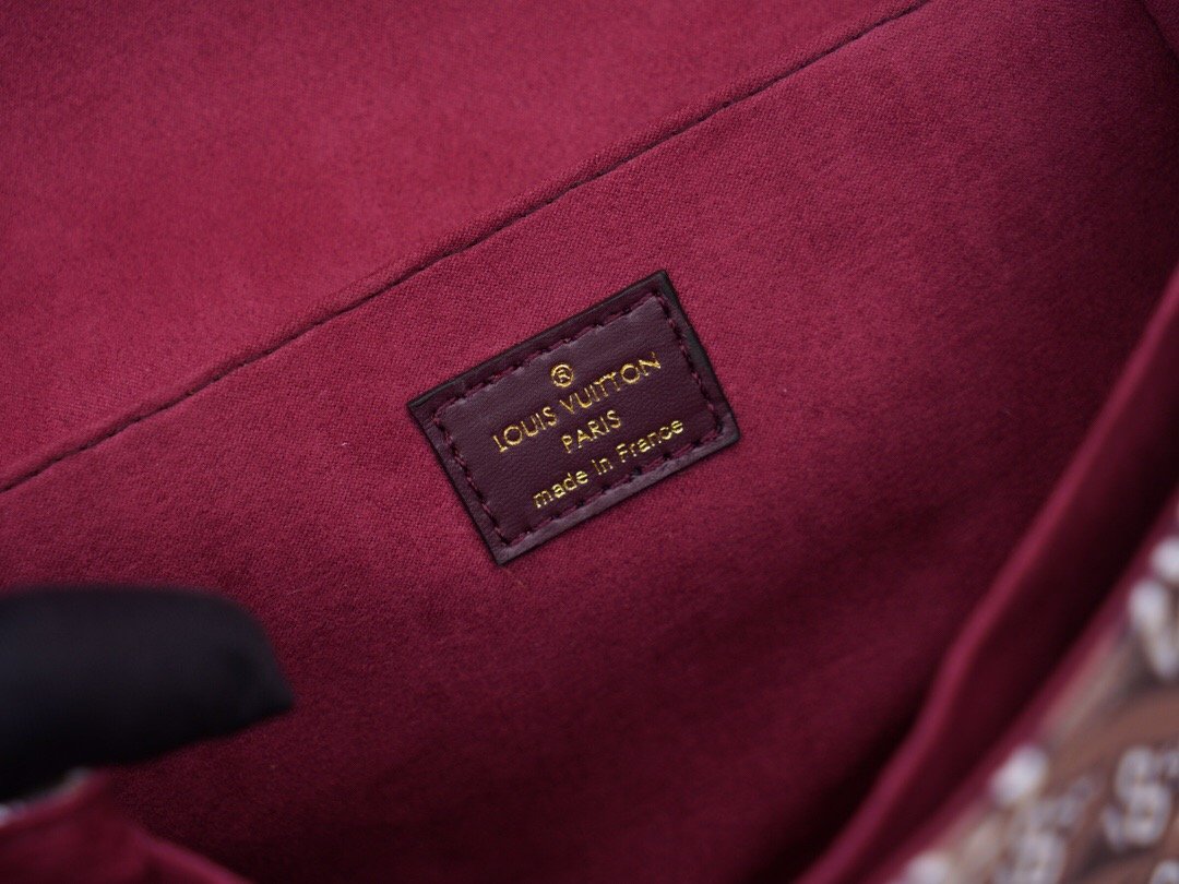 BL - High Quality Bags LUV 130