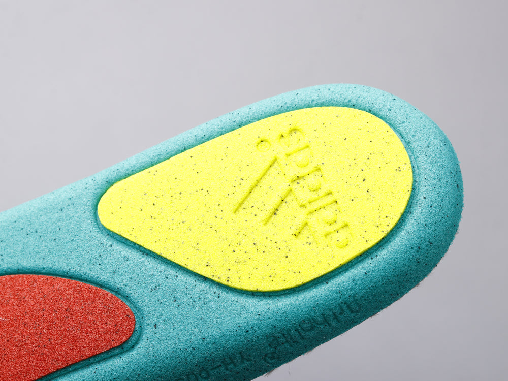 BL - Yzy 700 Teal BLue Sneaker
