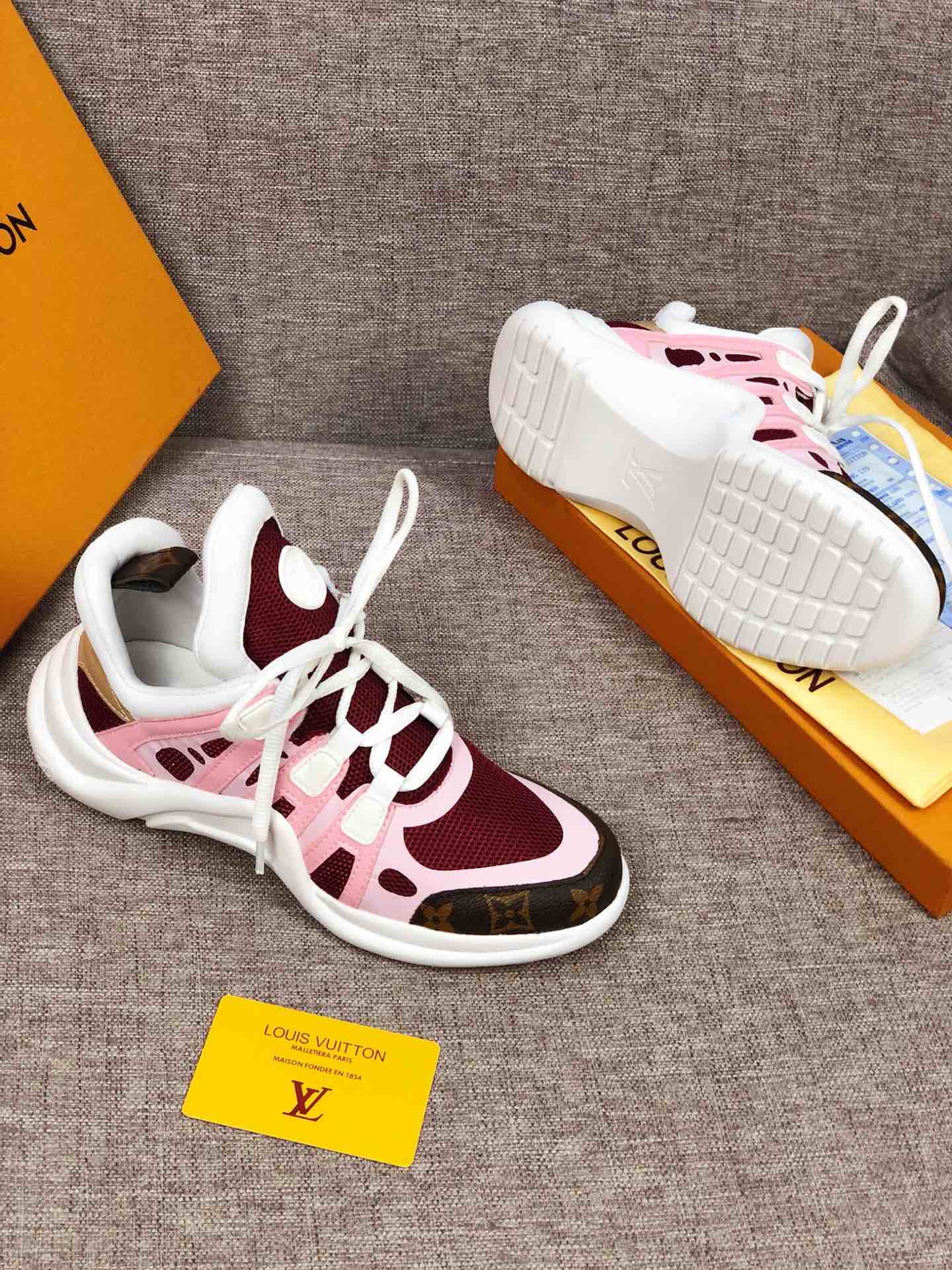 BL - LUV Archlight Pink Brown Sneaker