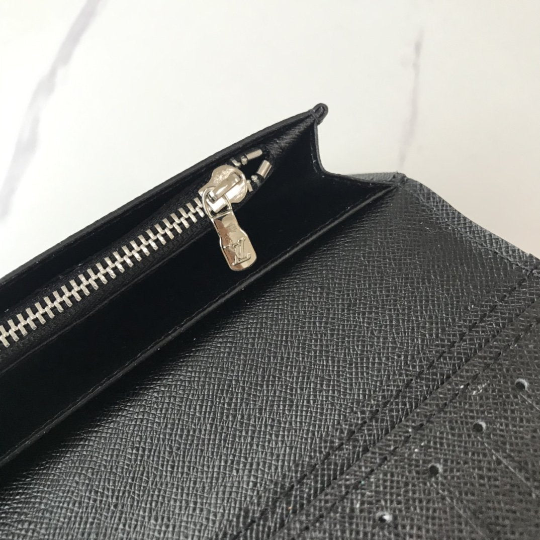 BL - High Quality Wallet LUV 051