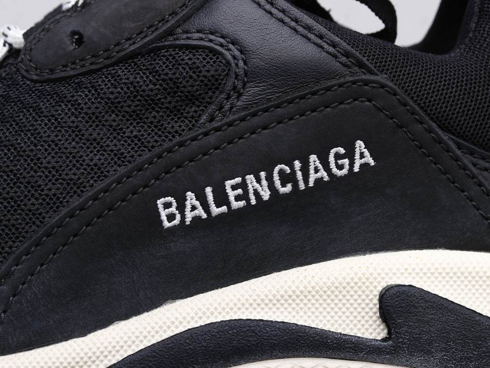 BL - Bla Triple S Black and Red Sneaker