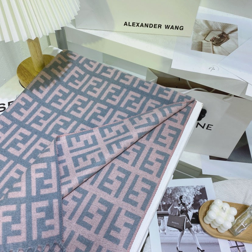 High Quality FEI Scarf 017