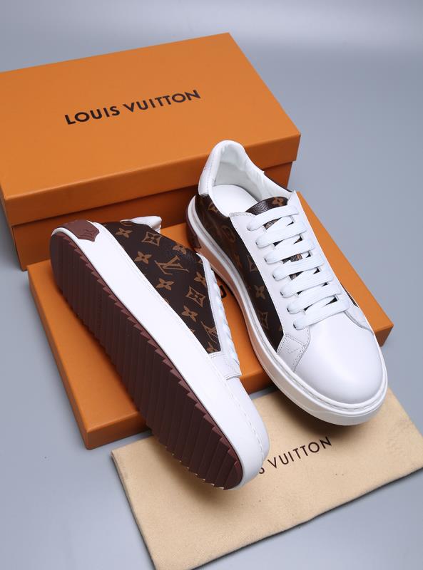 BL - High Quality Luv Sneaker 105