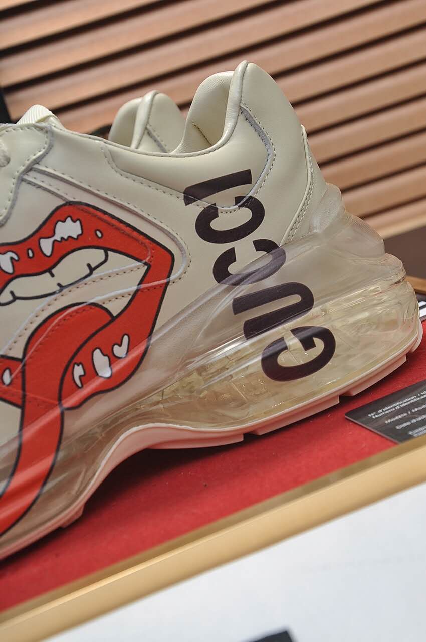 BL-GCI Rhyton Interlocking Disk Sneaker 059