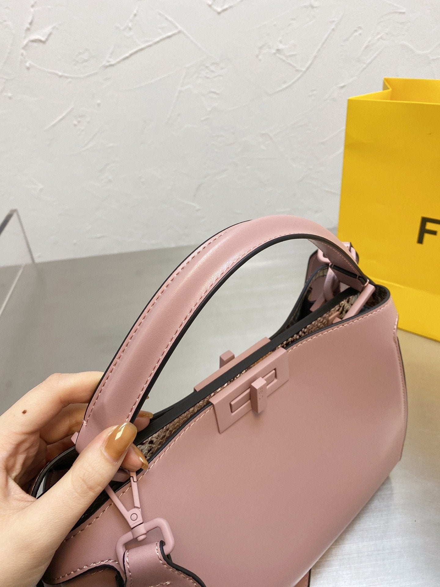BL - High Quality Bags FEI 102