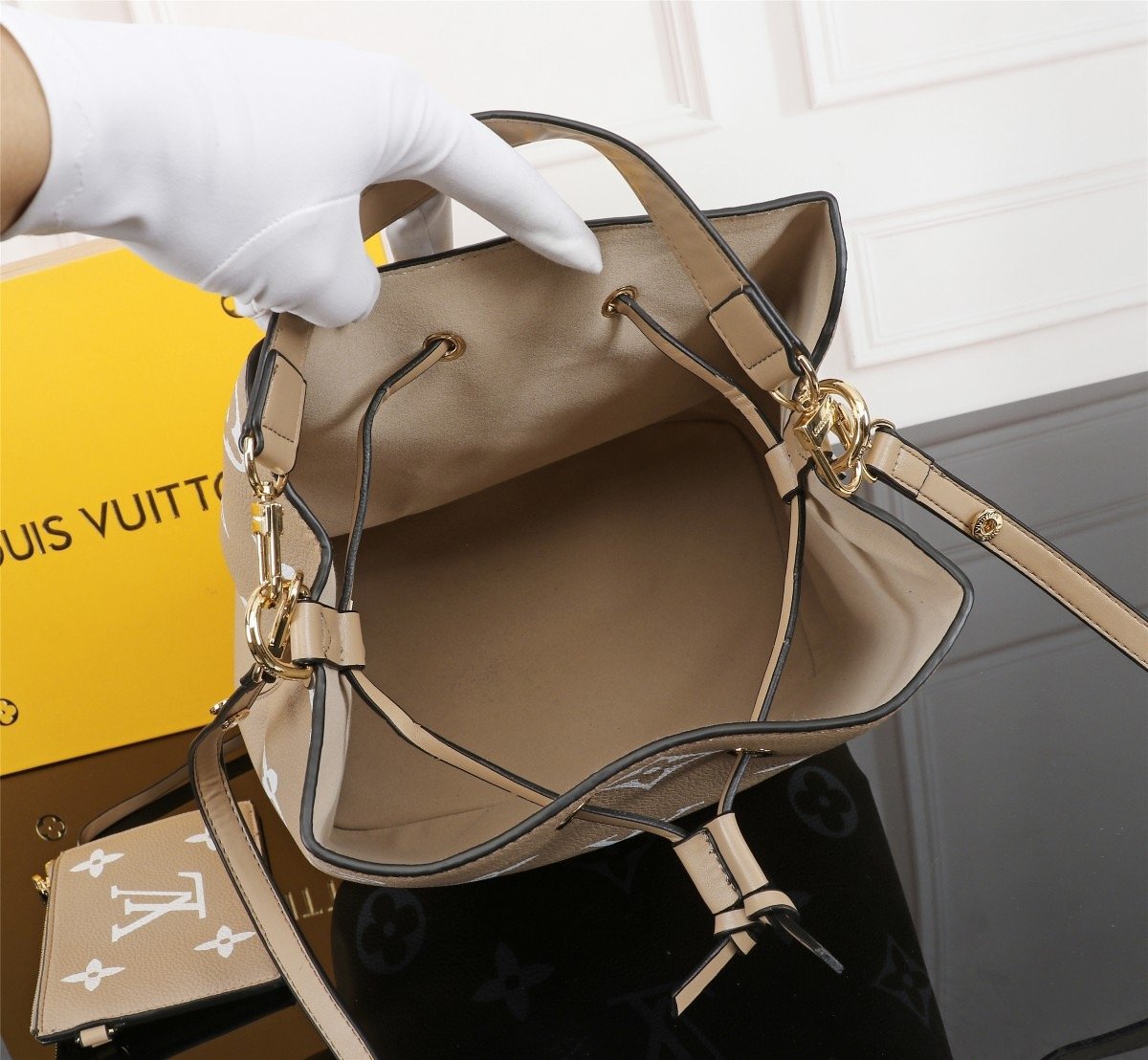 BL - High Quality Bags LUV 032