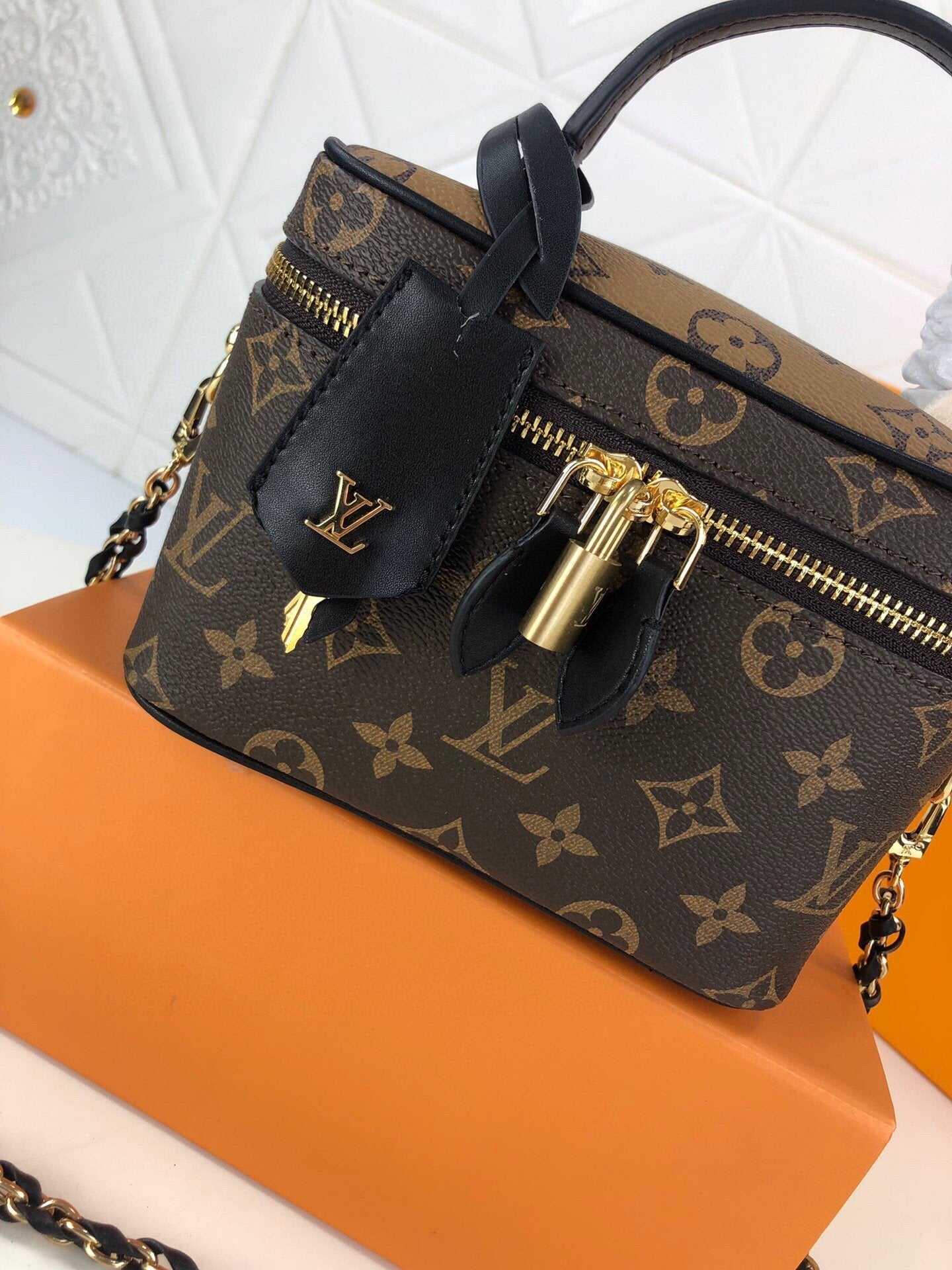 BL - High Quality Bags LUV 026