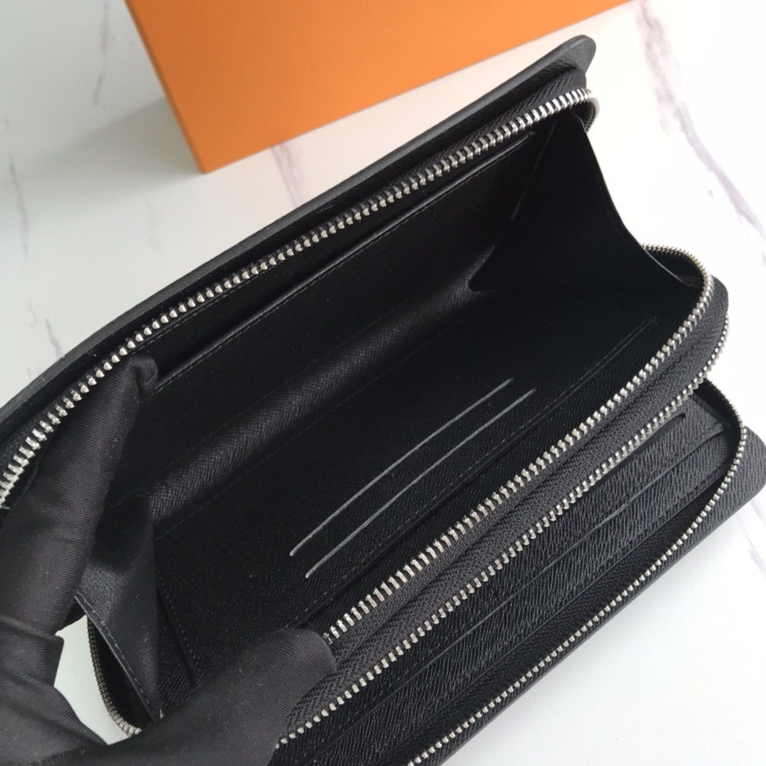 BL - High Quality Wallet LUV 054