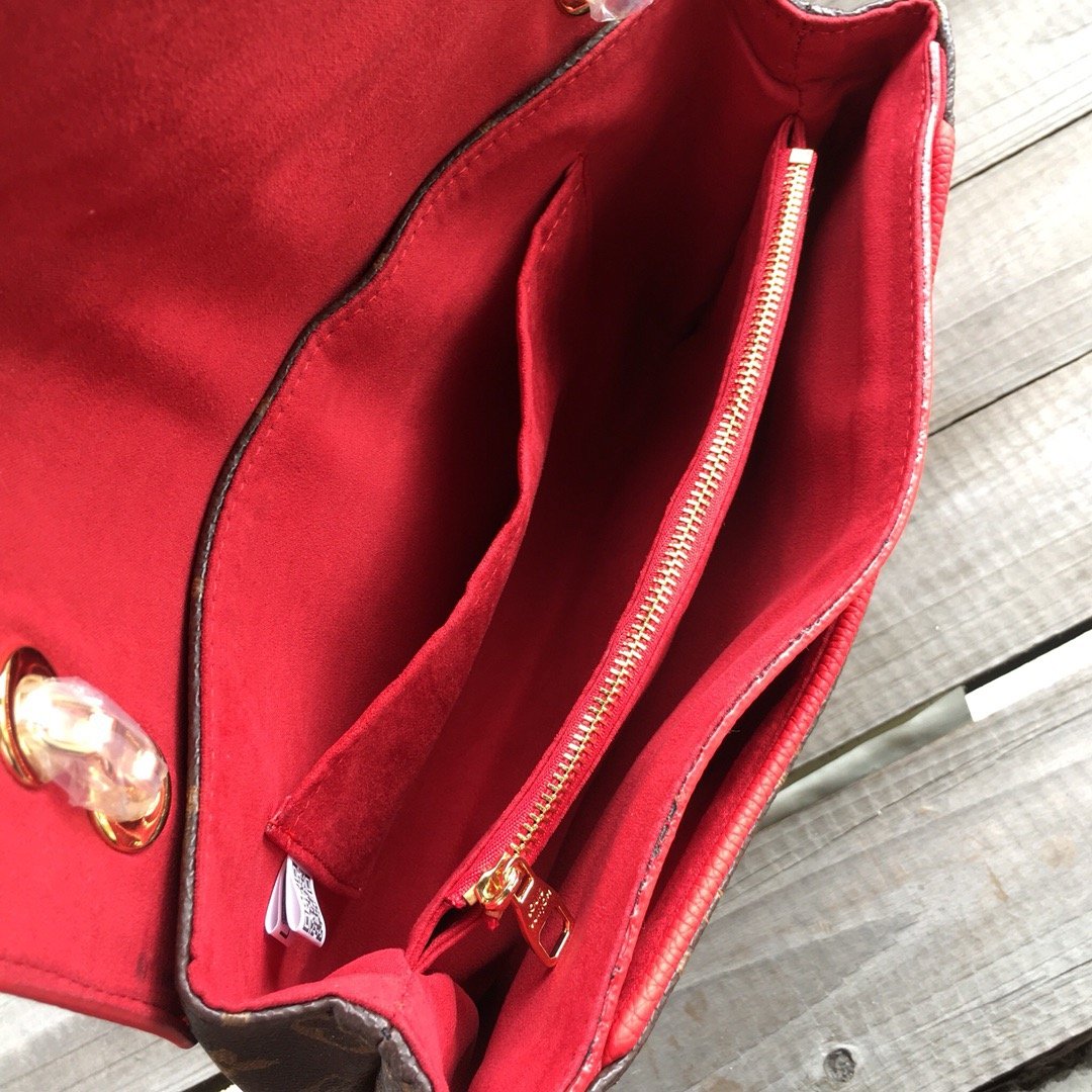 BL - High Quality Bags LUV 210