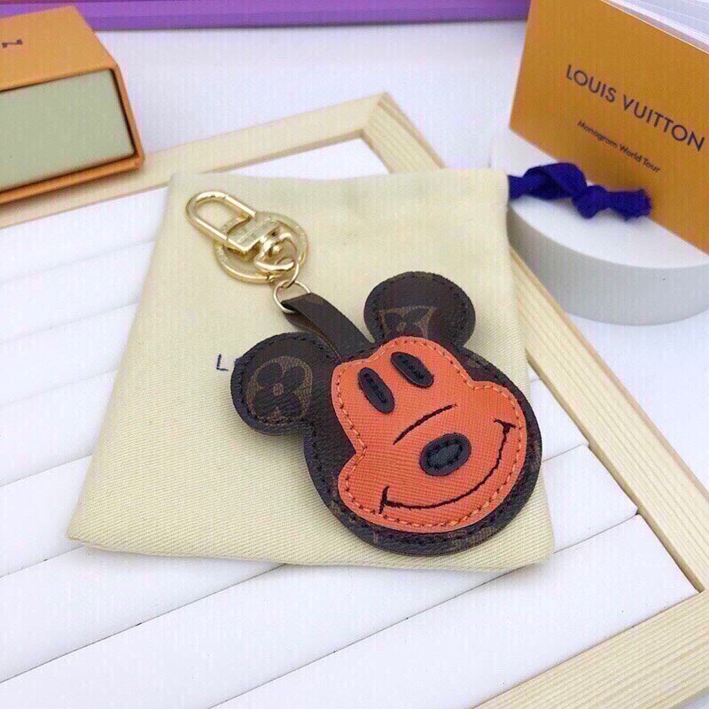BL -High Quality Keychains LUV 054