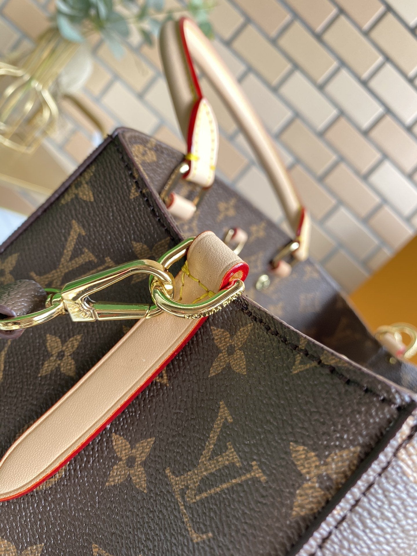BL - High Quality Bags LUV 102