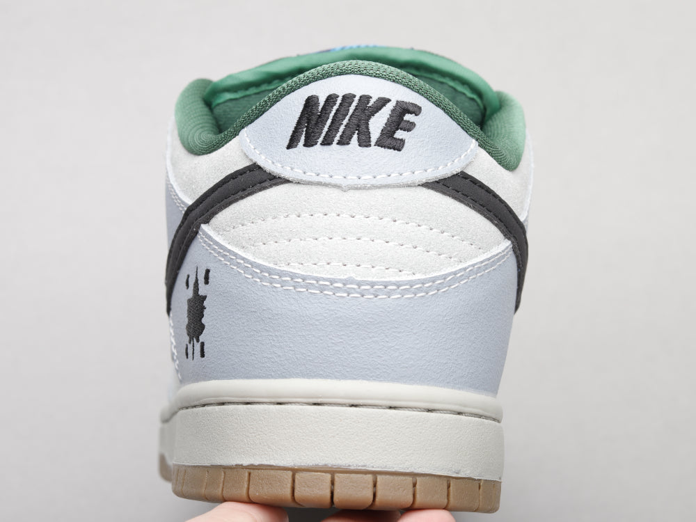 BL - NKE SB Dunk Low ���Maple Leaf���