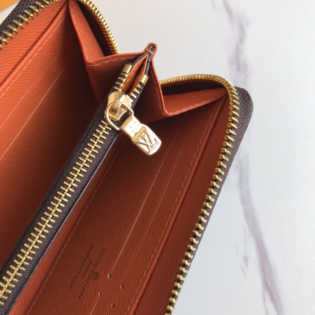 BL - High Quality Wallet LUV 017