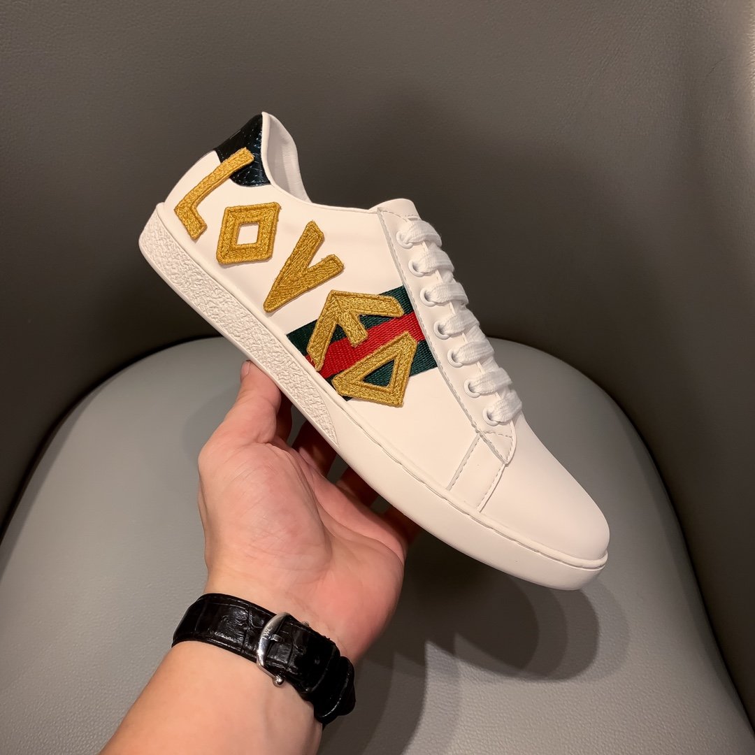 BL-GCI Ace Embroidered Love SNEAKER 122