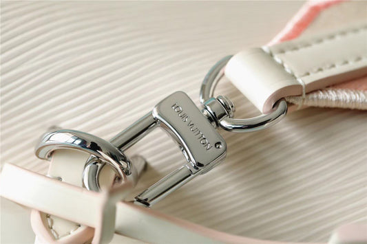 LV Cluny Mini Epi Quartz For Women, Shoulder And Crossbody Bags 20cm/7.9in LV M58928