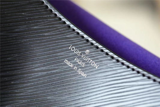 LV Buci Epi Black For Women, Shoulder And Crossbody Bags 24.5cm/9.6in LV M59386