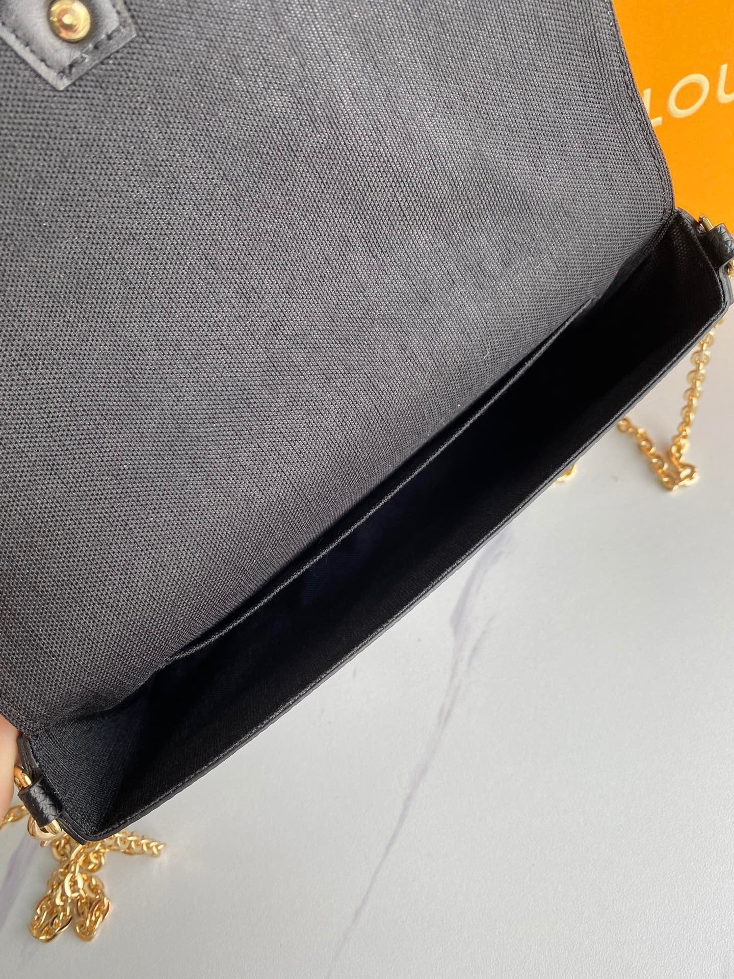 BL - High Quality Bags LUV 033