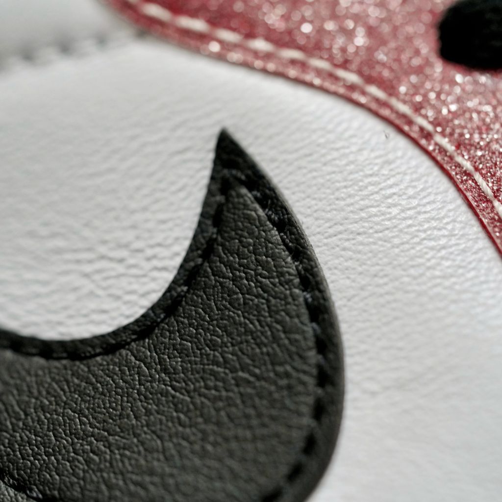 BL - AJ1 Trophy Room Son of JD