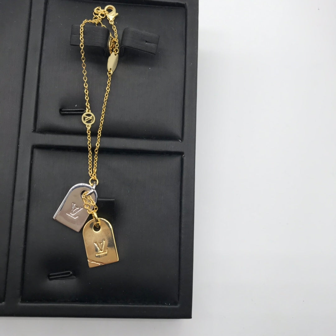 BL - High Quality Necklace LUV029