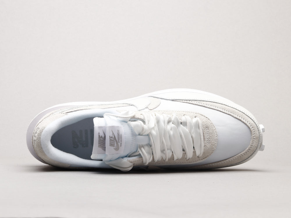 BL - NKE Waffle Satin White
