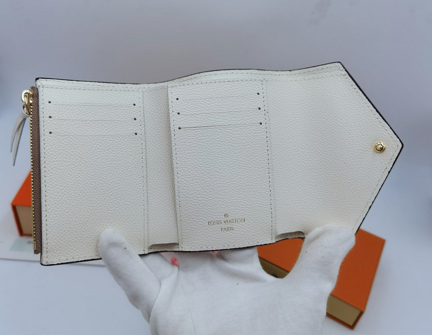 BL - High Quality Wallet LUV 001