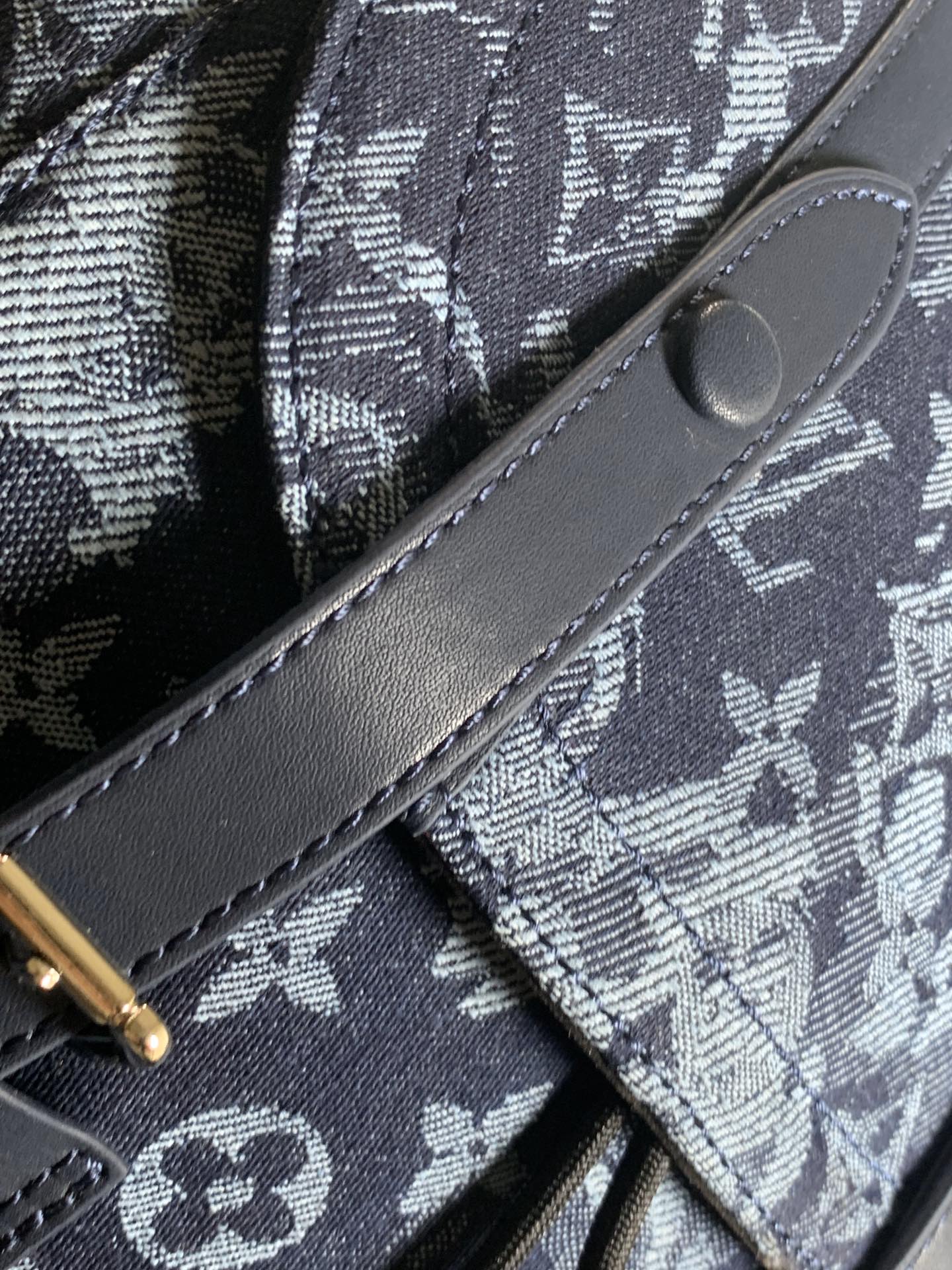 BL - High Quality Bags LUV 116