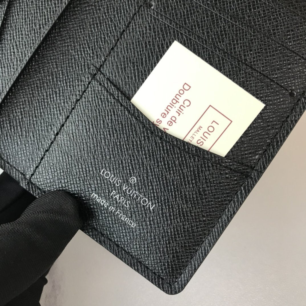 BL - High Quality Wallet LUV 042