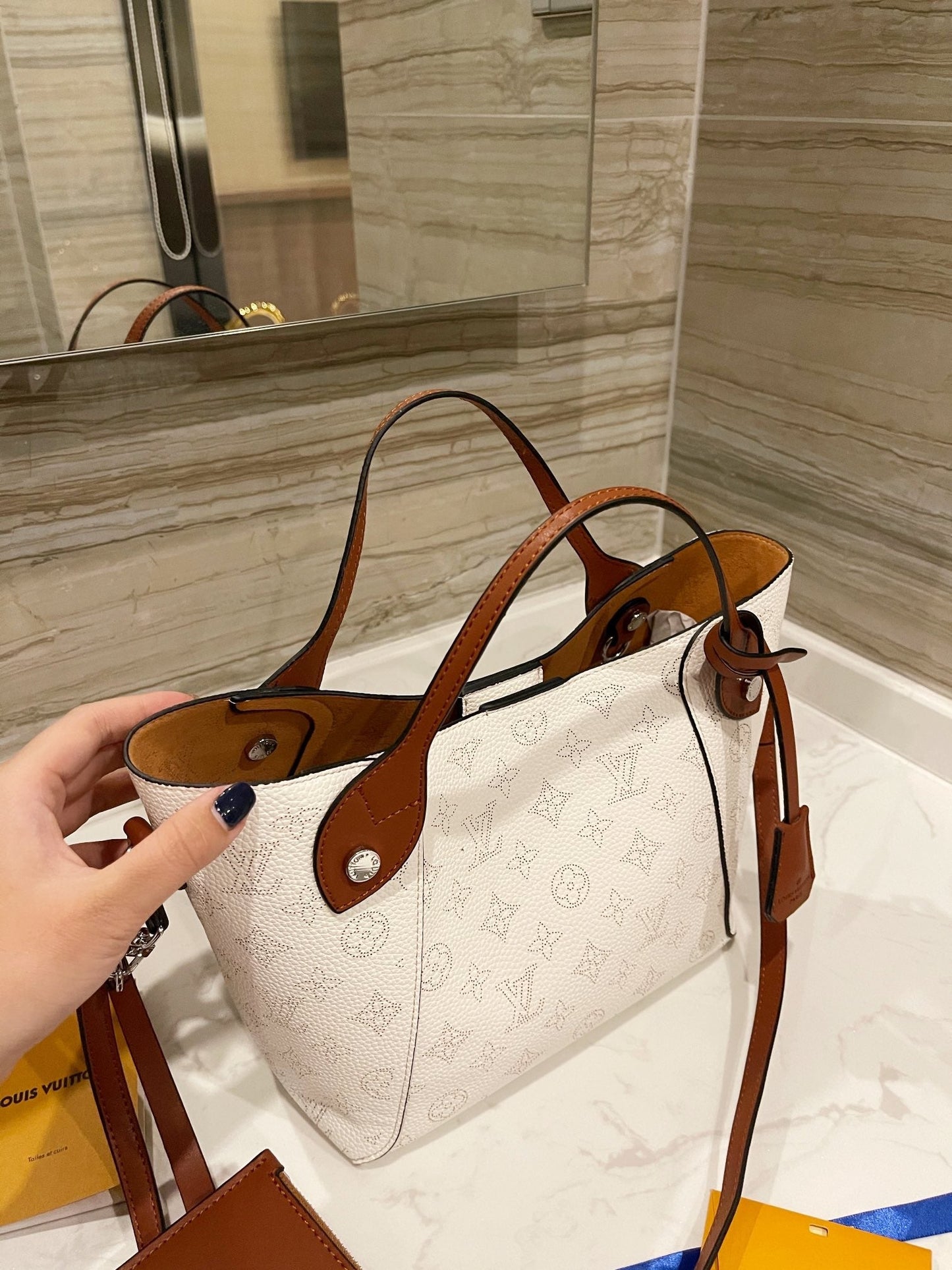 BL - High Quality Bags LUV 085