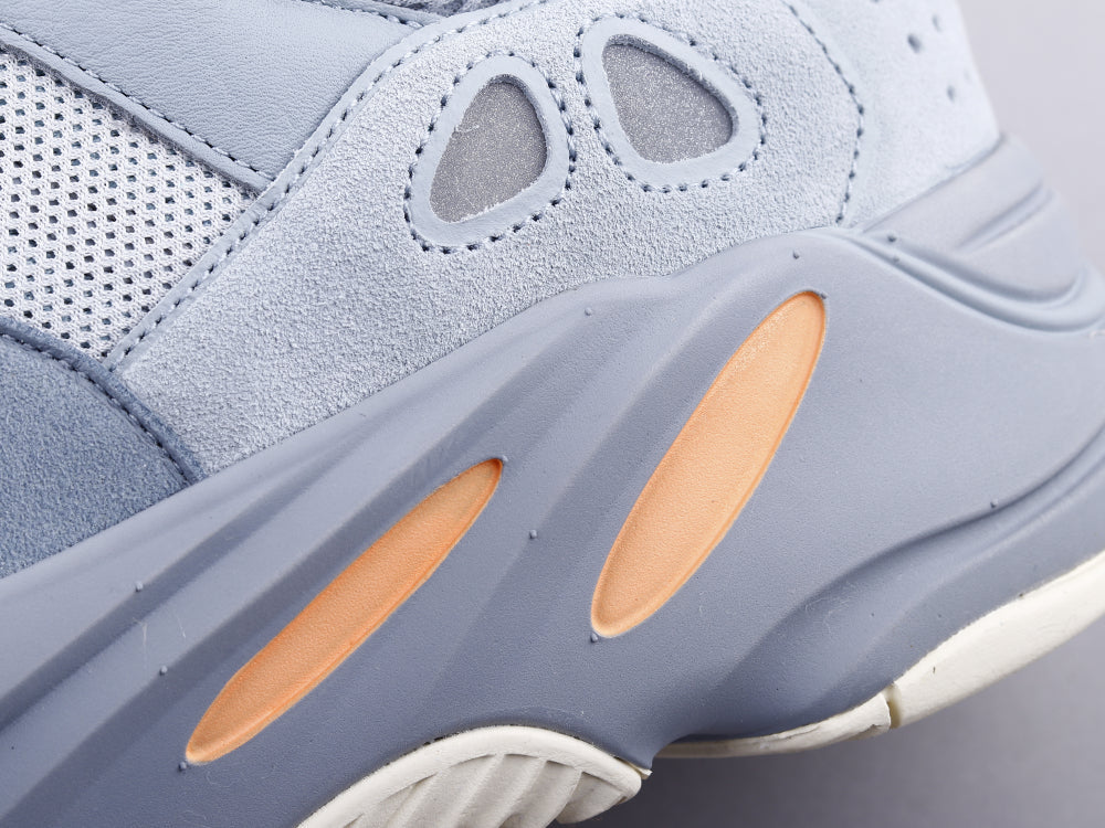 BL - Yzy 700 Inertia Sneaker
