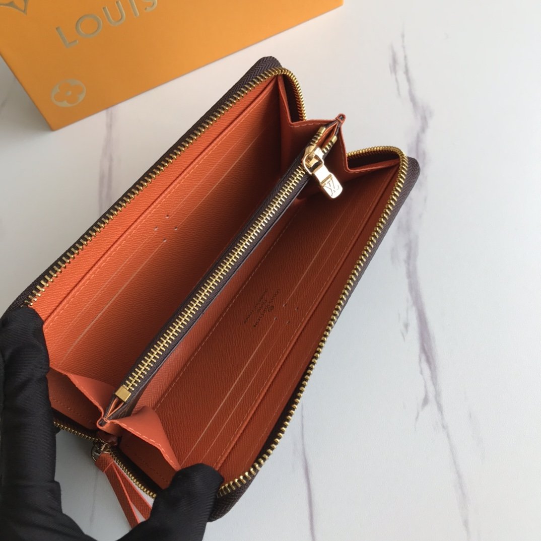 BL - High Quality Wallet LUV 017