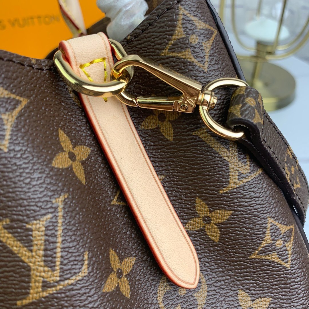 BL - High Quality Bags LUV 297