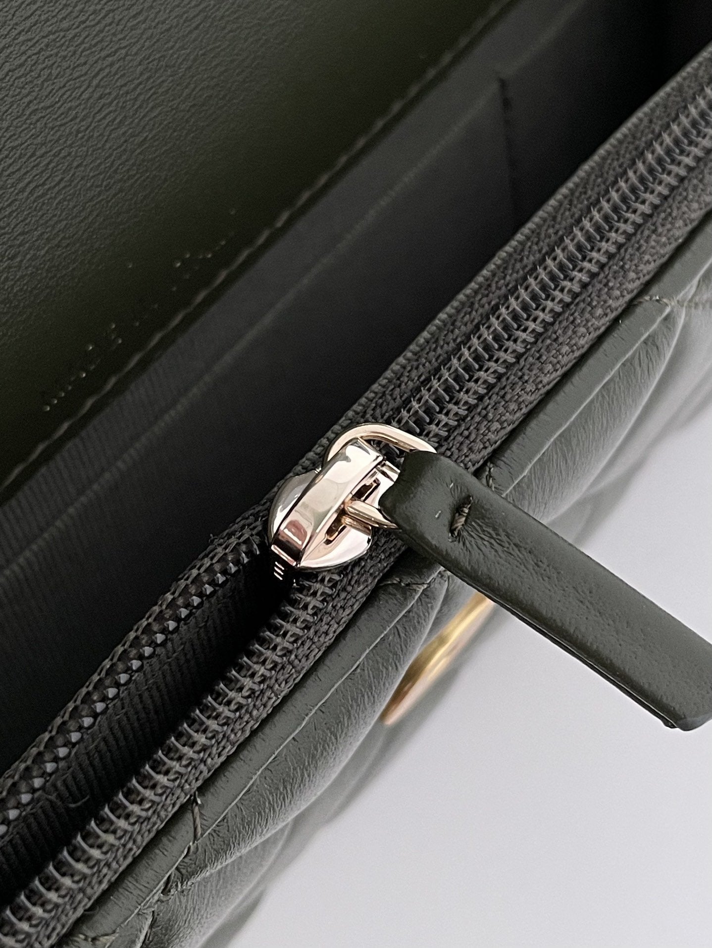 ChanelWallet With Strap Dark Green For Women, Women’s Bags 6.7in/17cm