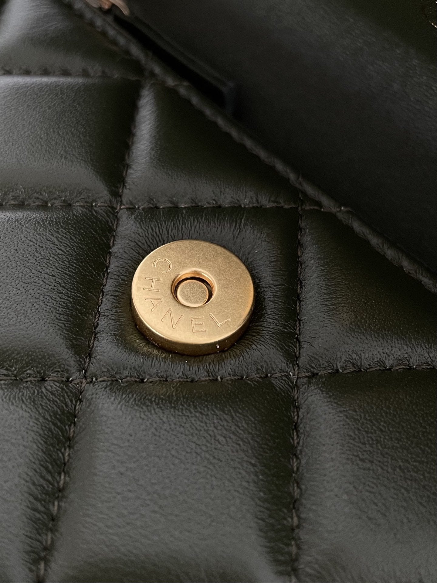 ChanelWallet With Strap Dark Green For Women, Women’s Bags 6.7in/17cm