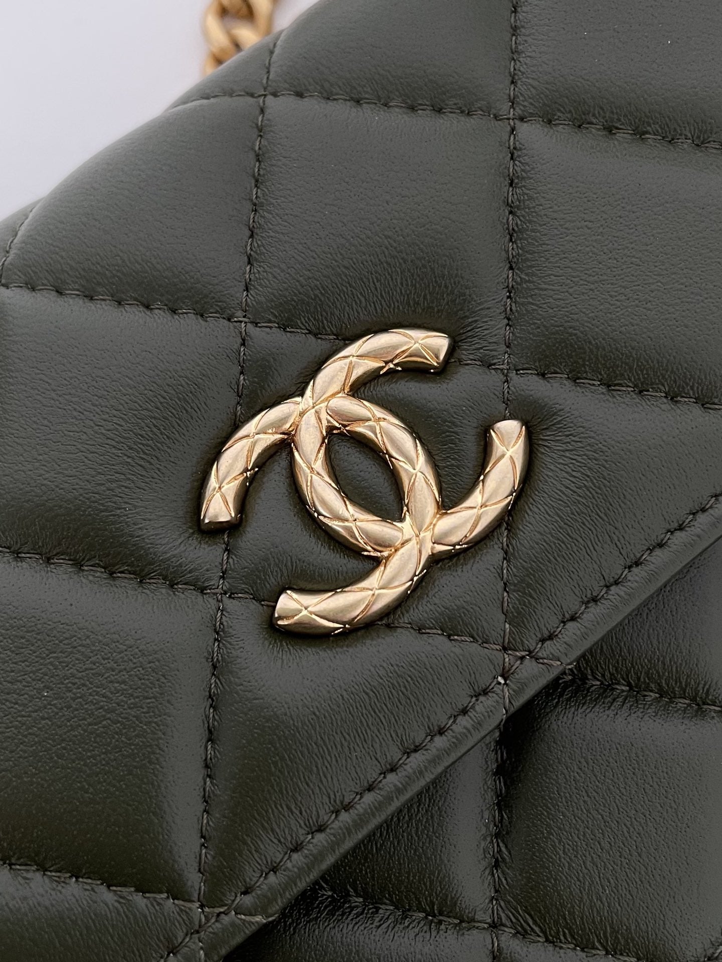 ChanelWallet With Strap Dark Green For Women, Women’s Bags 6.7in/17cm