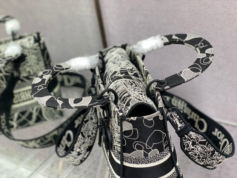 OZ - Dir Bags - 1096