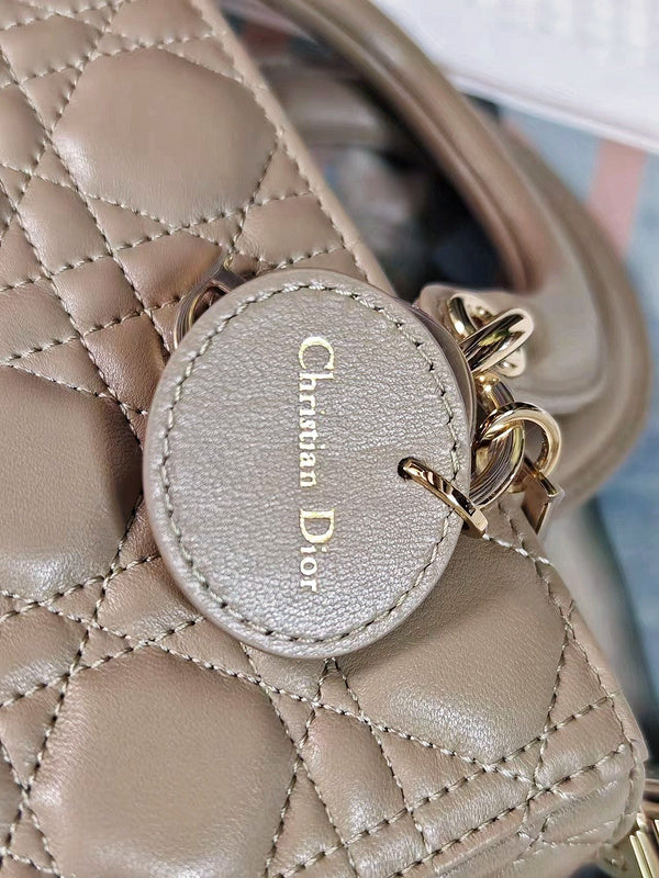 OZ - Dir Bags - 1070