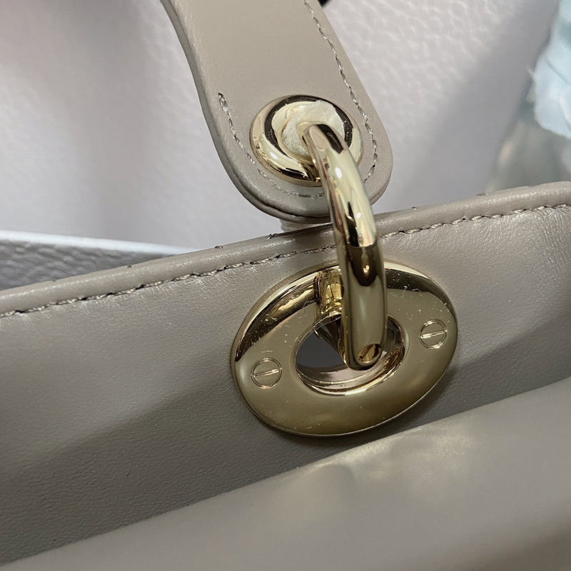 OZ - Dir Bags - 1061