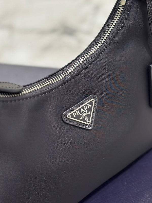 Oz - Fei Bags - 710