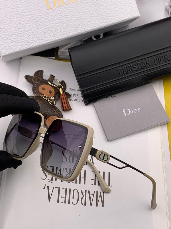 OZ - Dir Sunglasses - 109