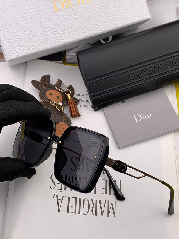 OZ - Dir Sunglasses - 109