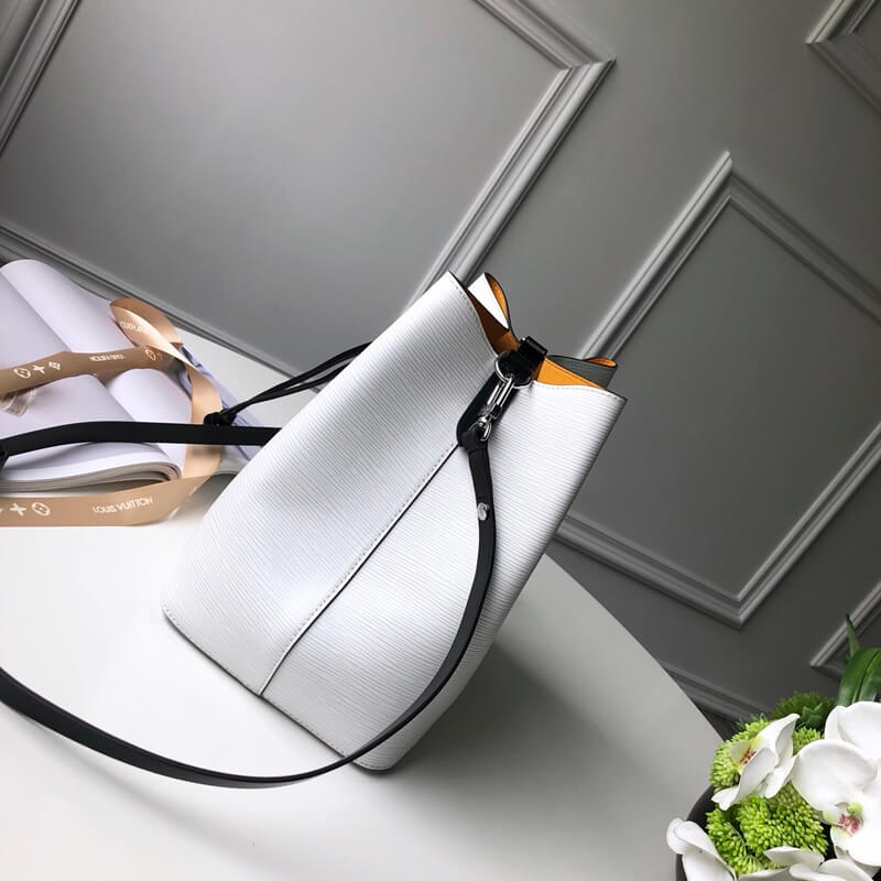 M54369 LOCKME BUCKET messenger bucket bag Handbag shoulder bag white Lambskin champagne bottle