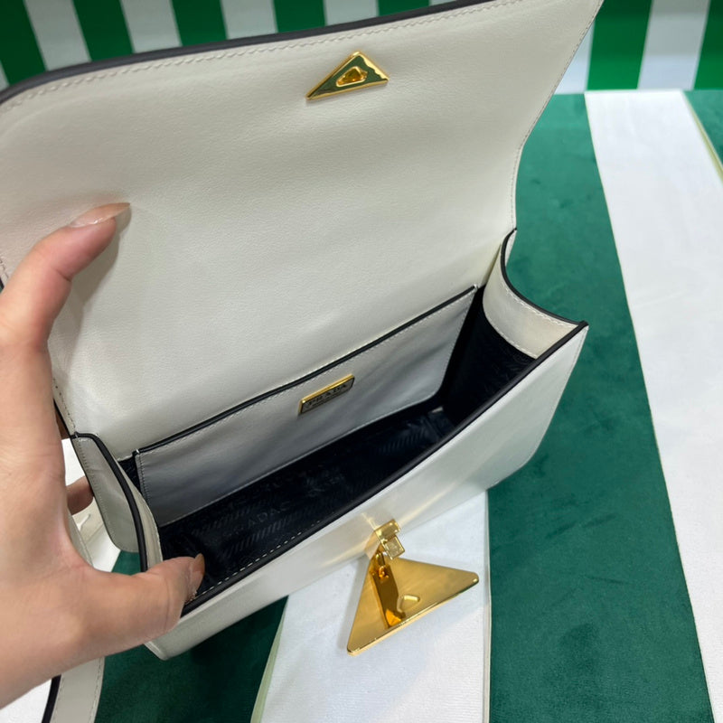 Oz - Fei Bags - 700