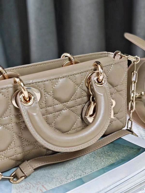 OZ - Dir Bags - 1070