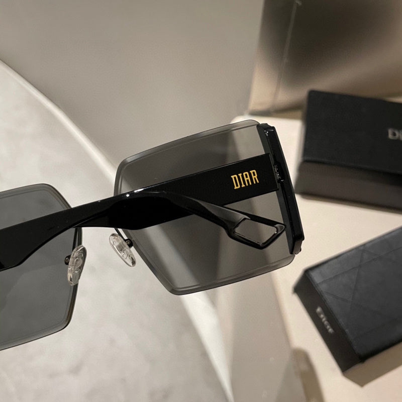 OZ - Dir Sunglasses - 102