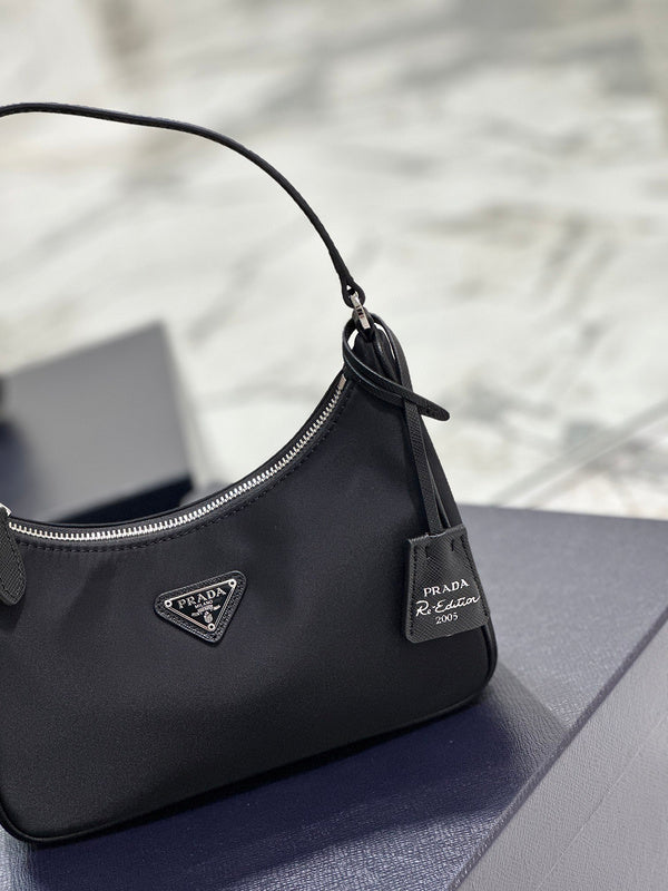 Oz - Fei Bags - 710